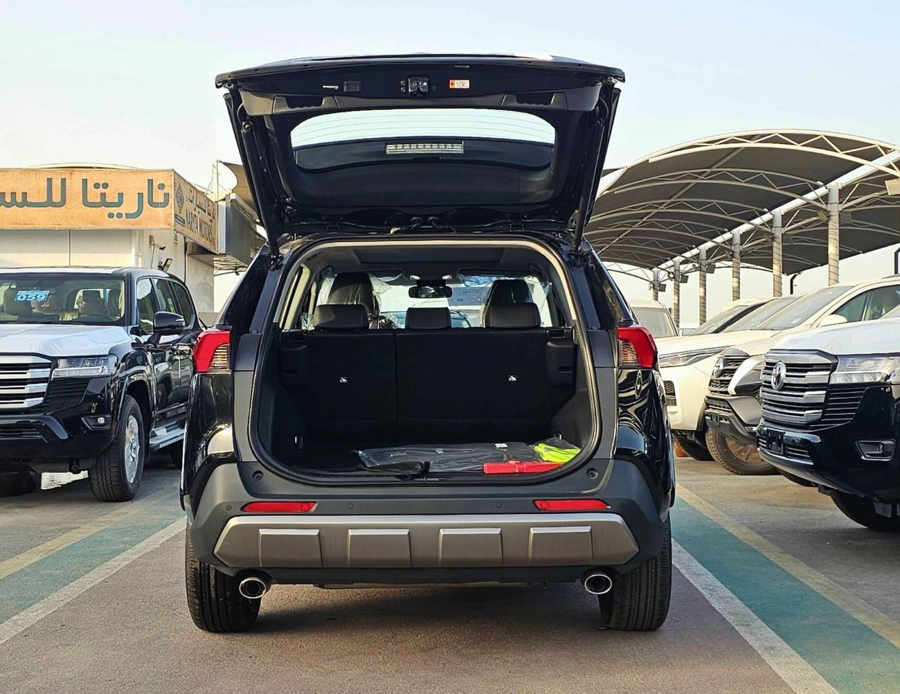 تويوتا راف ٤ STYLE PLUS /  2.0L Petrol / 360* Cameras With Panoramic Roof / FULL OPTION (CODE # STYLE PLUS)