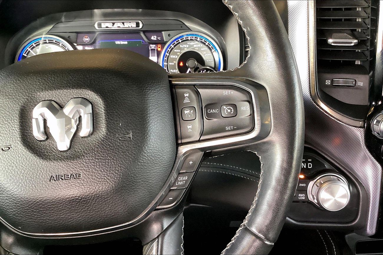 رام 1500 Limited Crew Cab | شامل الضمان | 0 ﺪﻔﻋﺓ ﺃﻮﻟﻯ