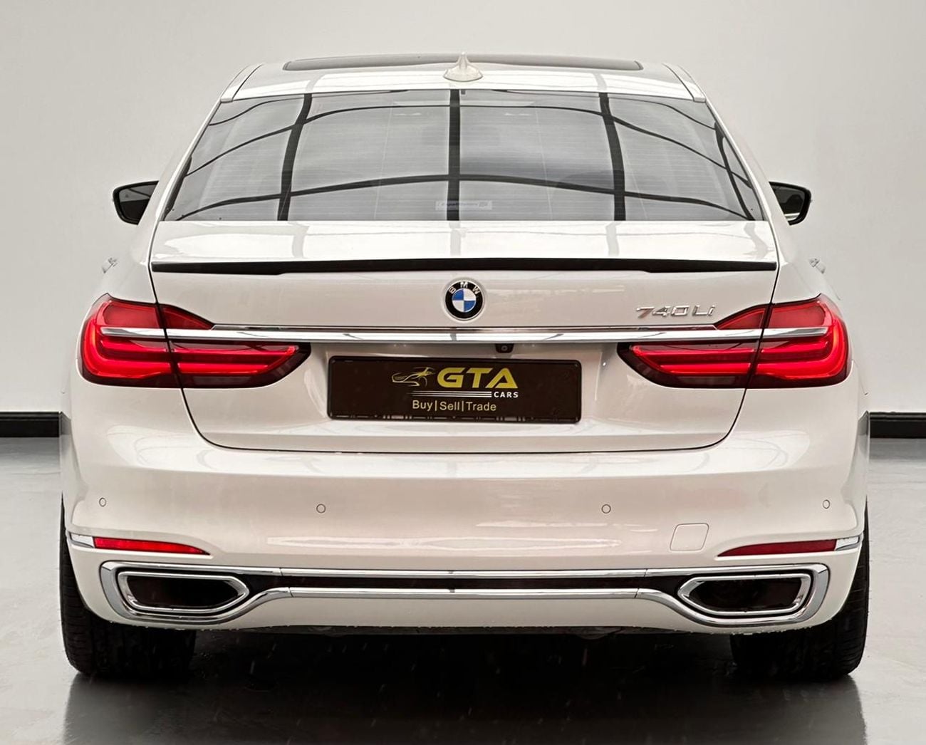 BMW 740Li Luxury 3.0L (322 HP) 2016 BMW 740Li, BMW Full Service History, Excellent Condition, GCC