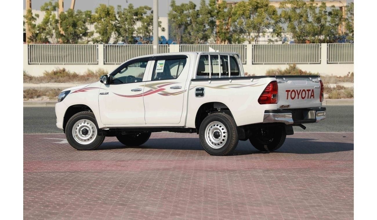 Toyota Hilux 2025 TOYOTA HILUX LOW 2.7 - PLATINUM WHITE PEARL inside BLACK | Export Only
