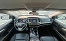 Toyota Highlander LE (NON GCC) 2019 Toyota Highlander 3.5L V6 - AWD 4x4 - Rear Camera - Leather seat 7 -