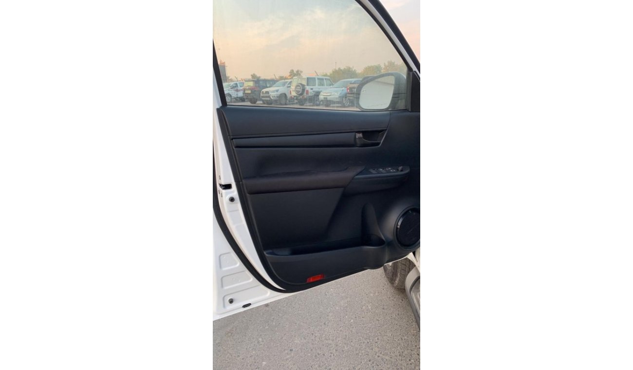 تويوتا هيلوكس TOYOTA HILUX 2.4 AT DIFFLOCK WHITE 2023