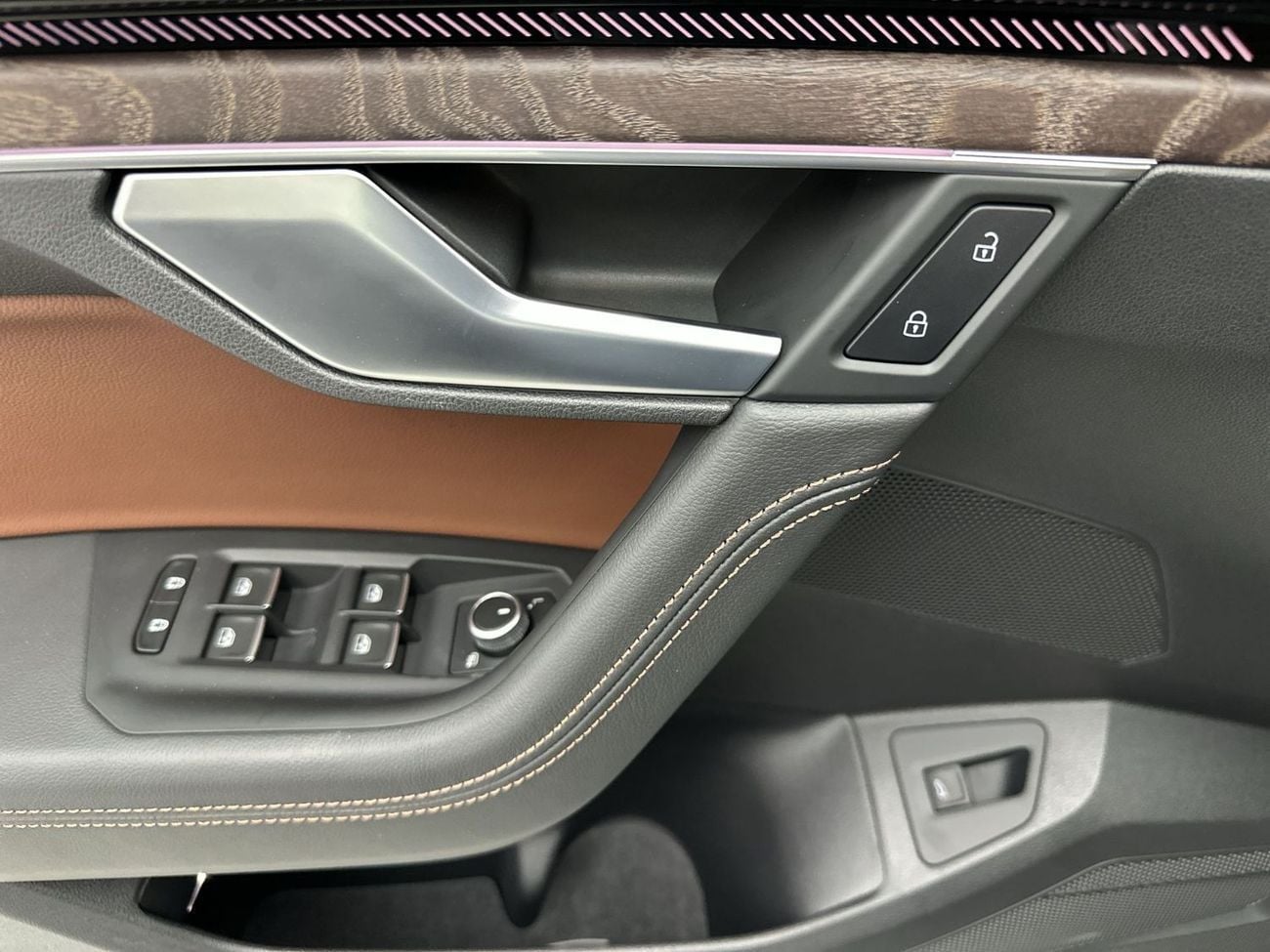 فولكس واجن طوارق Touareg Elegance - Tirano (Ref#00417) / 39,100 AED SAVINGS from New Car