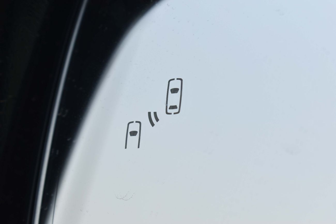 لكزس LX 700h LX700 3.5L HEV (22' ALY, HEAD-UP DISPLAY, 7STR W/ RSE)