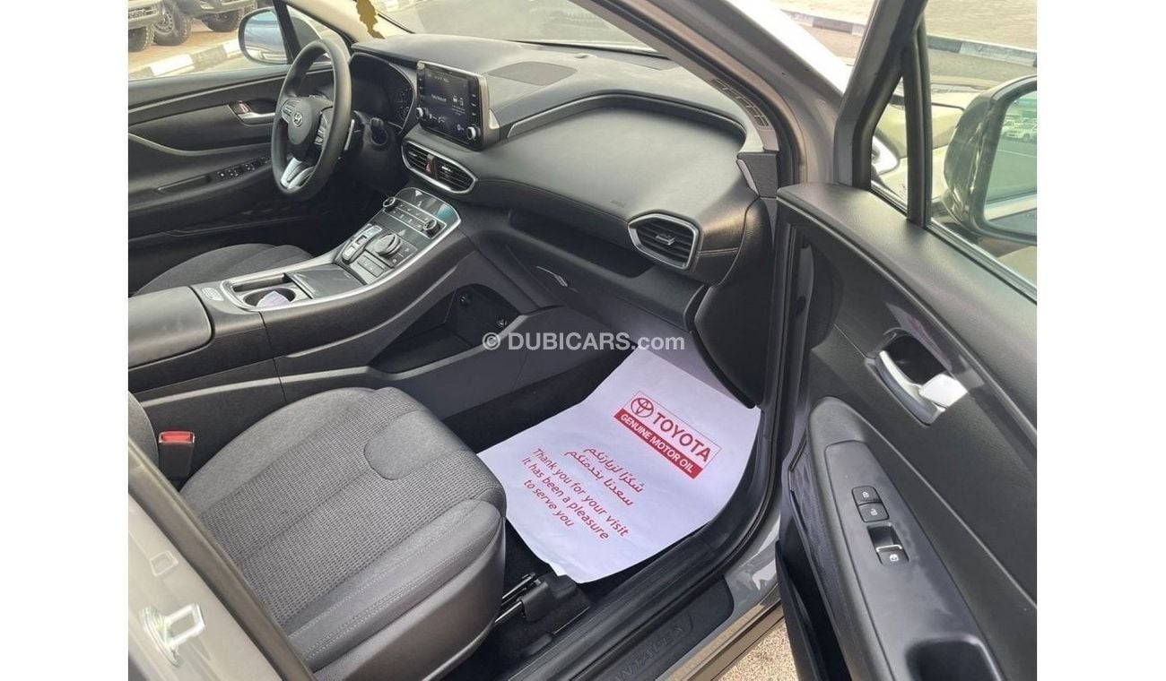 Hyundai Santa Fe *Offer*2022 Hyundai Santa Fe 2.5L V4 AWD 4X4 MidOption+ Great Condition - UAE PASS