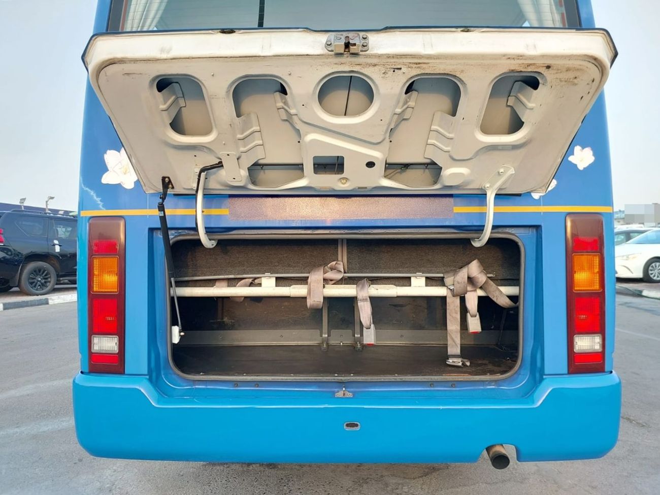 نيسان سيفيليان NISSAN CIVILIAN BUS RHD 2002 MODEL 4.1 L DIESEL MANUAL(PM10244)