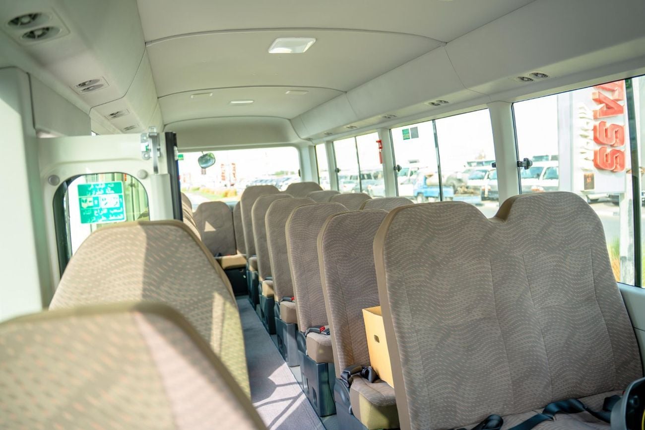 Toyota Coaster  TOYOTA COASTER 4.0L MODEL 2025 DIESEL 23 SEATS MANUAL