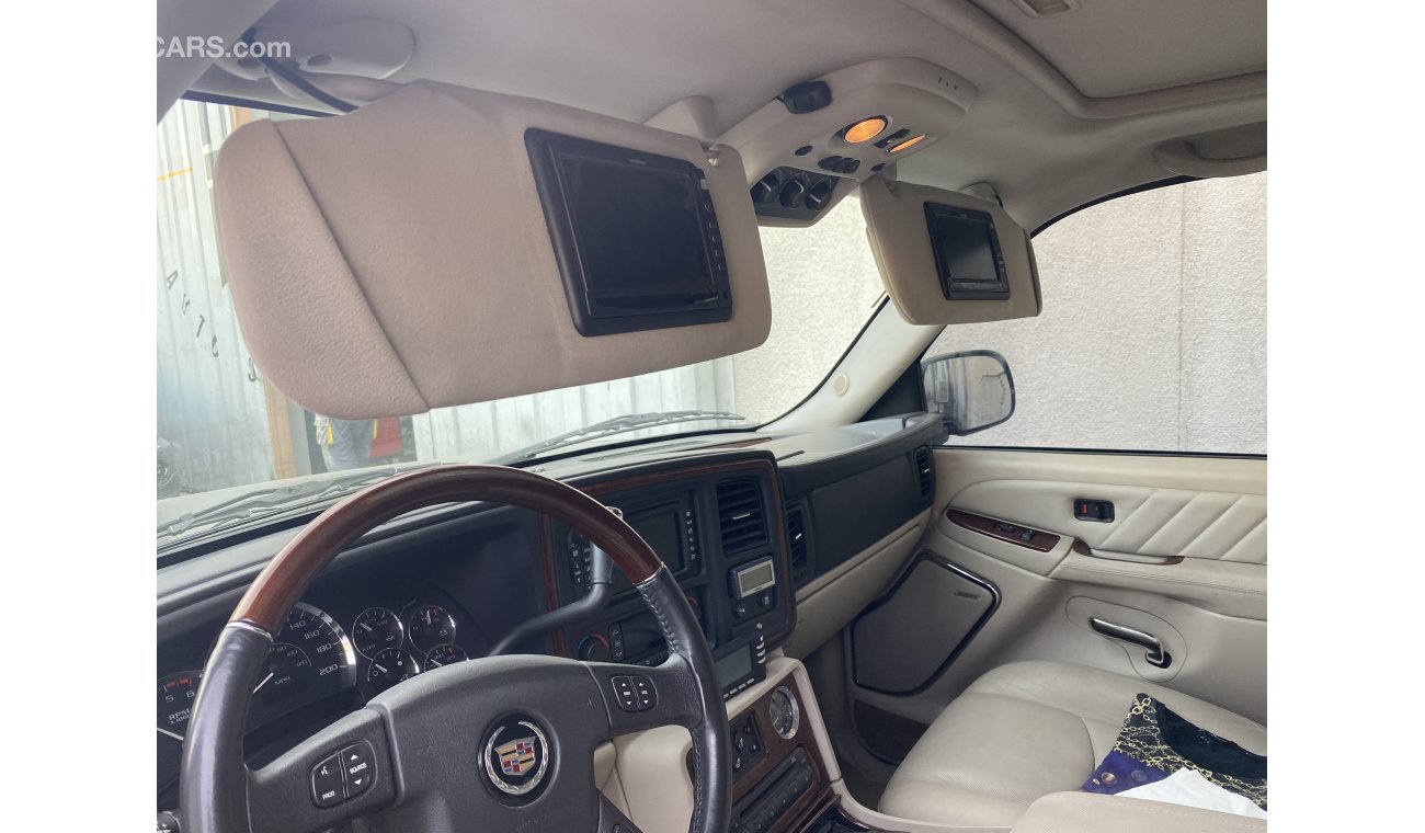 Cadillac Escalade Full option