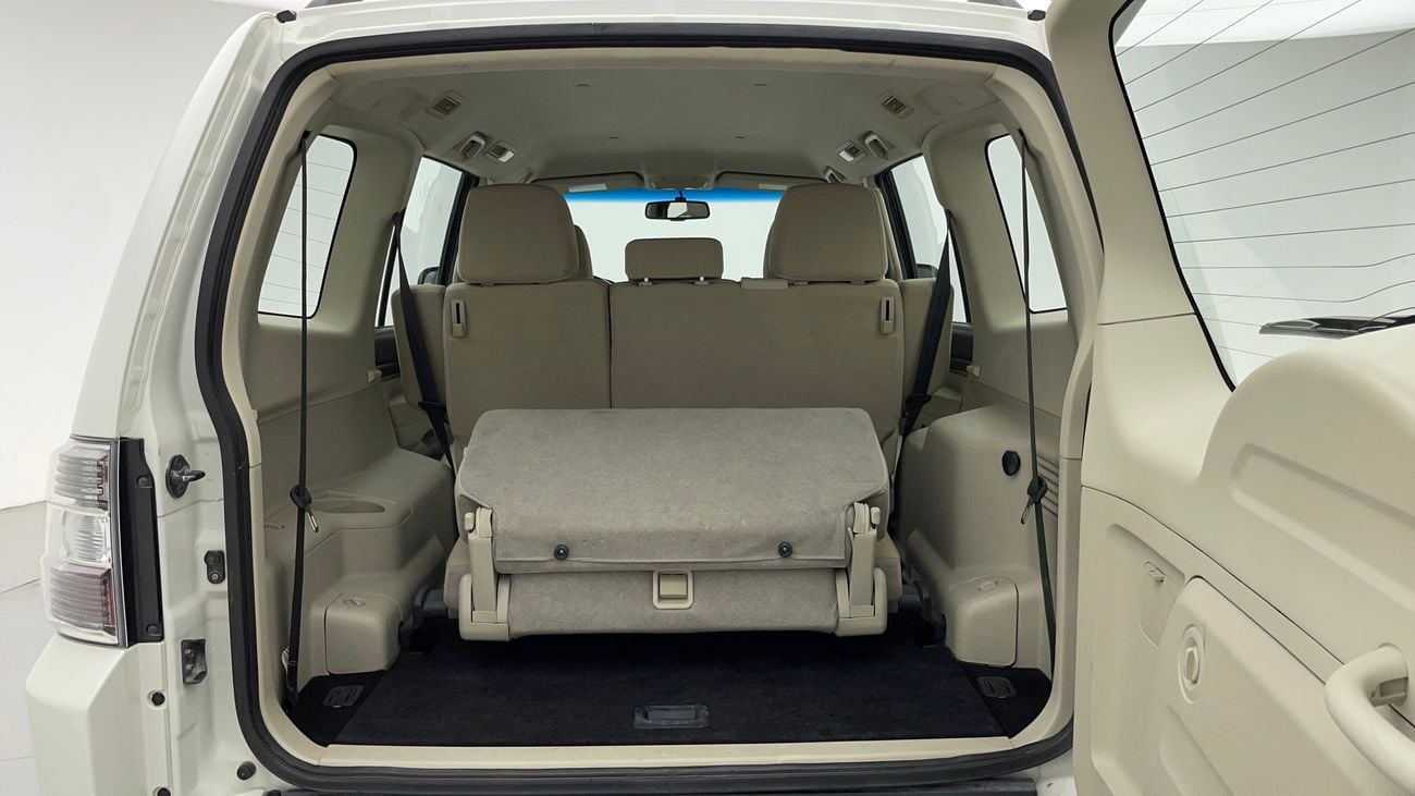 Mitsubishi Pajero GLS MIDLINE 3 | Zero Down Payment | Free Home Test Drive