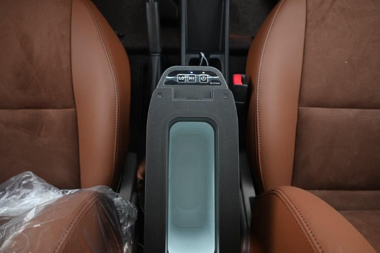 Toyota Land Cruiser 70 2025 MODEL TOYOTA LAND CRUISER 76 HARDTOP SDLX V6 4.0L PETROL 4WD 5-SEATER AUTOMATIC