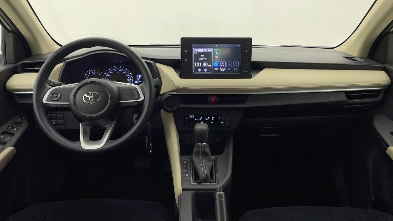 تويوتا يارس E 1.5 | بدون دفعة مقدمة | اختبار القيادة في المنزل