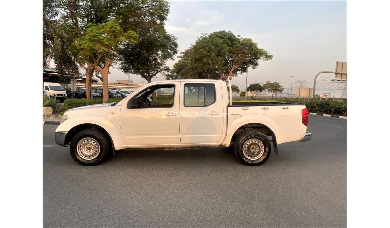 Nissan Pickup NISSAN NIVARA DIESEL 4X4 MODEL 2011 GULF SPACE