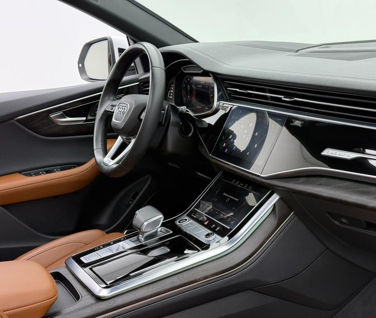Audi Q8 55 TFSI S-LINE LUXURY 2023 Audi Q8 55 TFSI Quattro S-Line, 2028 Audi Warranty + Service Pack, Fully Loaded, GCC