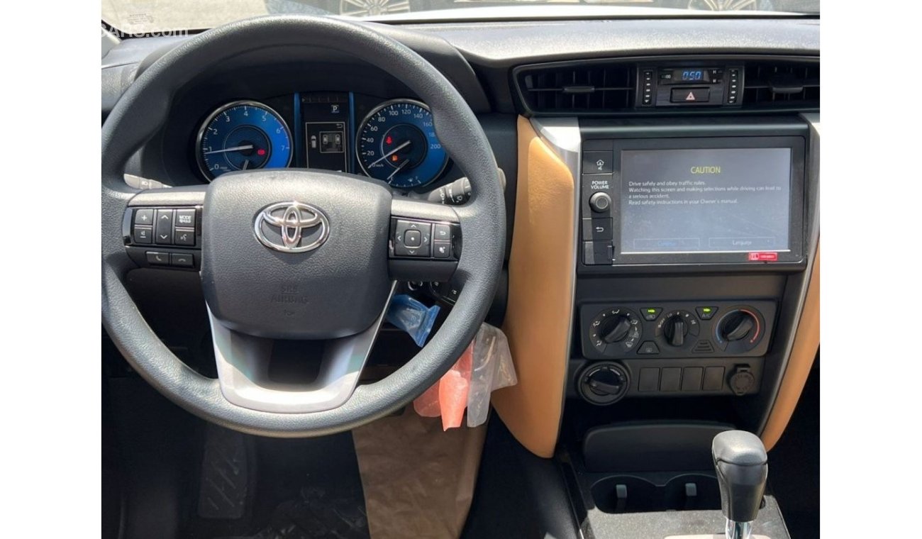 Toyota Fortuner MODEL 2022 GX 2.7L GCC PETROL SUV 4WD CRUISE CONTROL DVD CAMRA AUTO MATIC CAN BE EXPORT