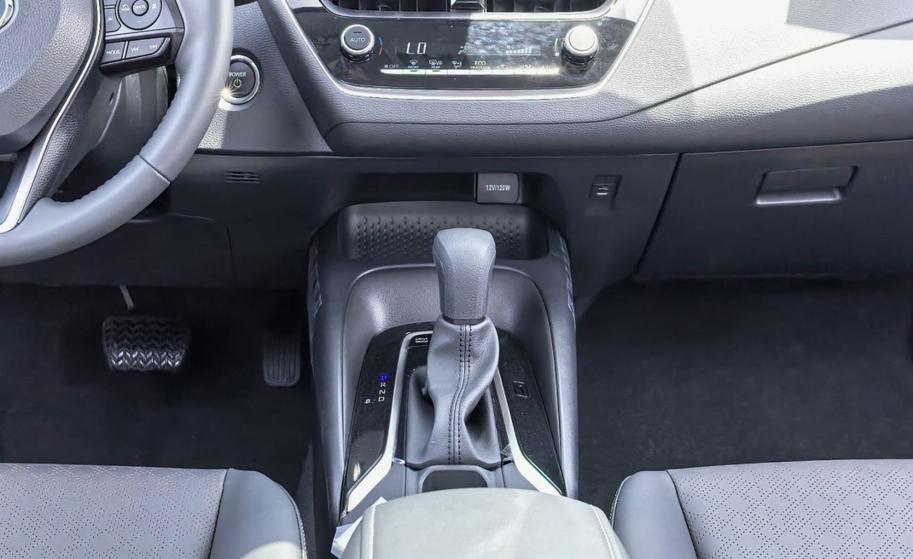 تويوتا كورولا TOYOTA COROLLA 1.8L HYBRID ELITE FULL OPTION (CHINESE SPEC)