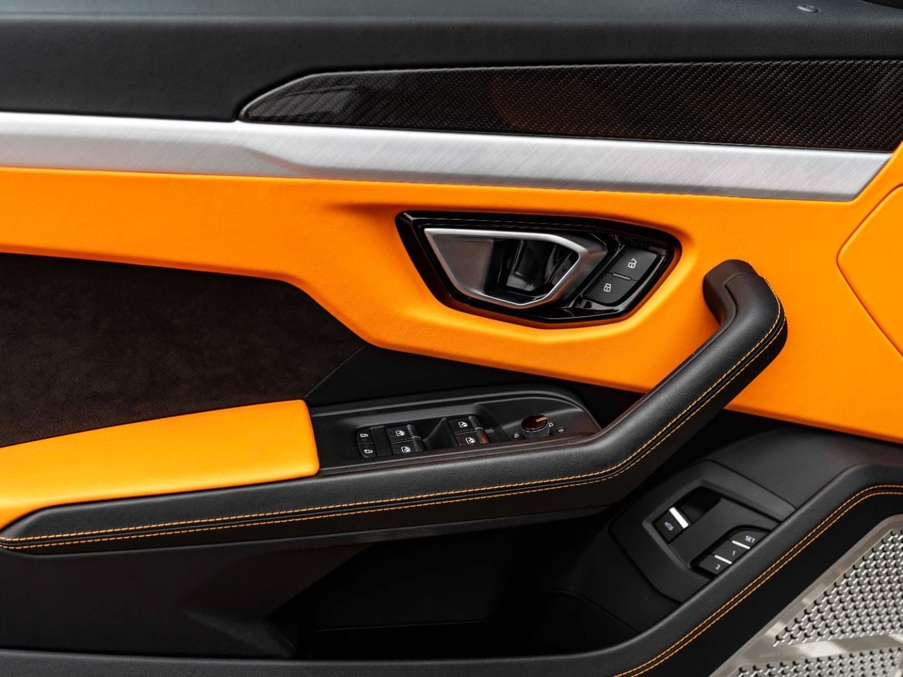 Lamborghini Urus STD 4.0T V8