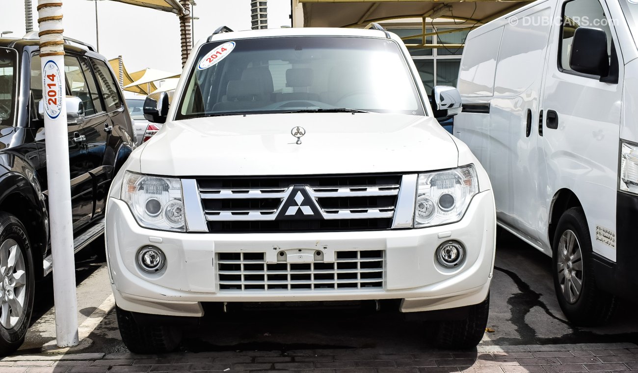 Mitsubishi Pajero 2014 GCC  No Accident No Paint A perfect Condition