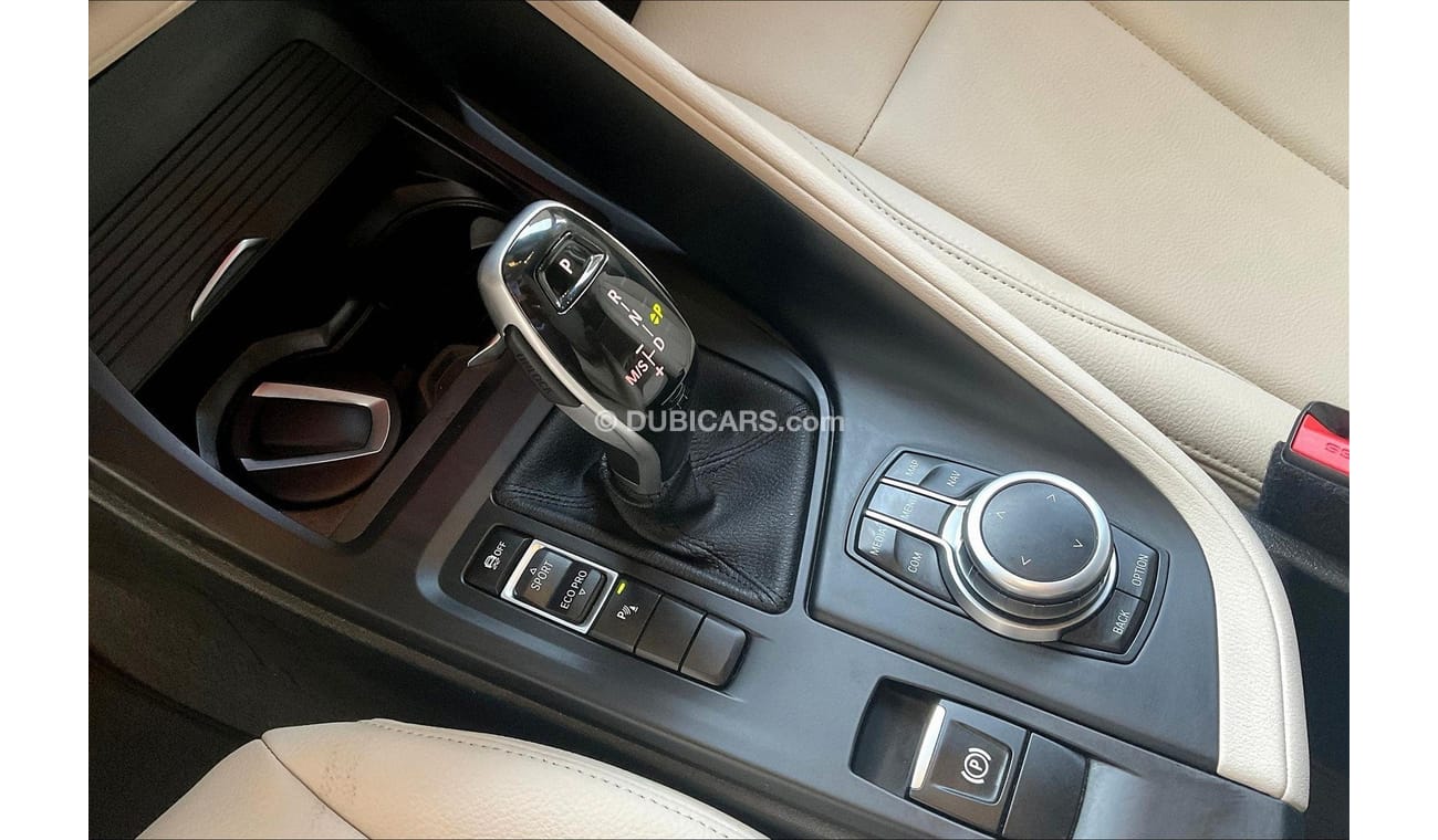 BMW X1 sDrive 20i Sport Line