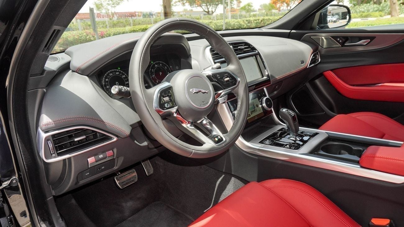 جاكوار XE R DAYNAM  P250