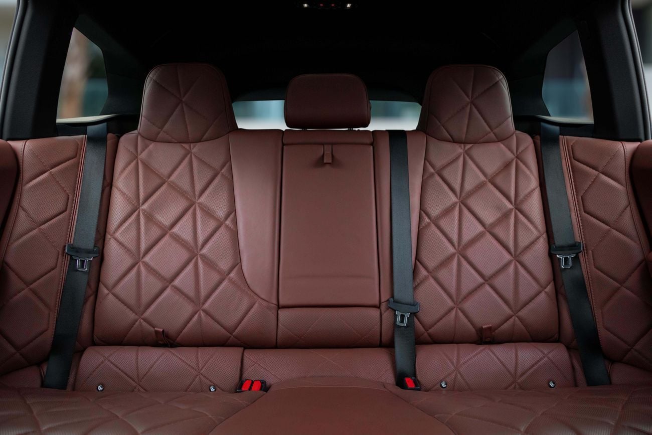 BMW iX IX xDrive40 | 3,780 P.M | 0% Downpayment | Agency Warranty 2028!