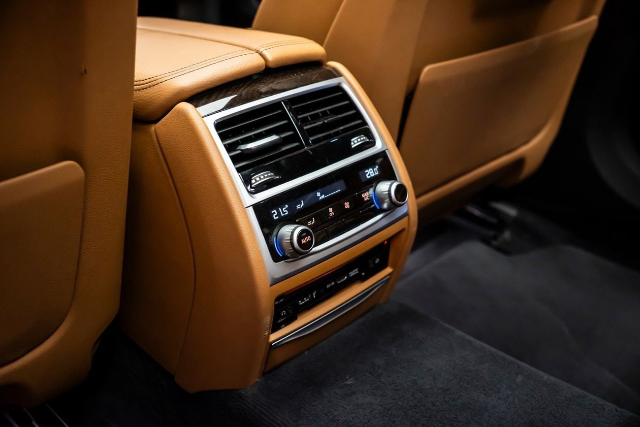 بي أم دبليو 730i