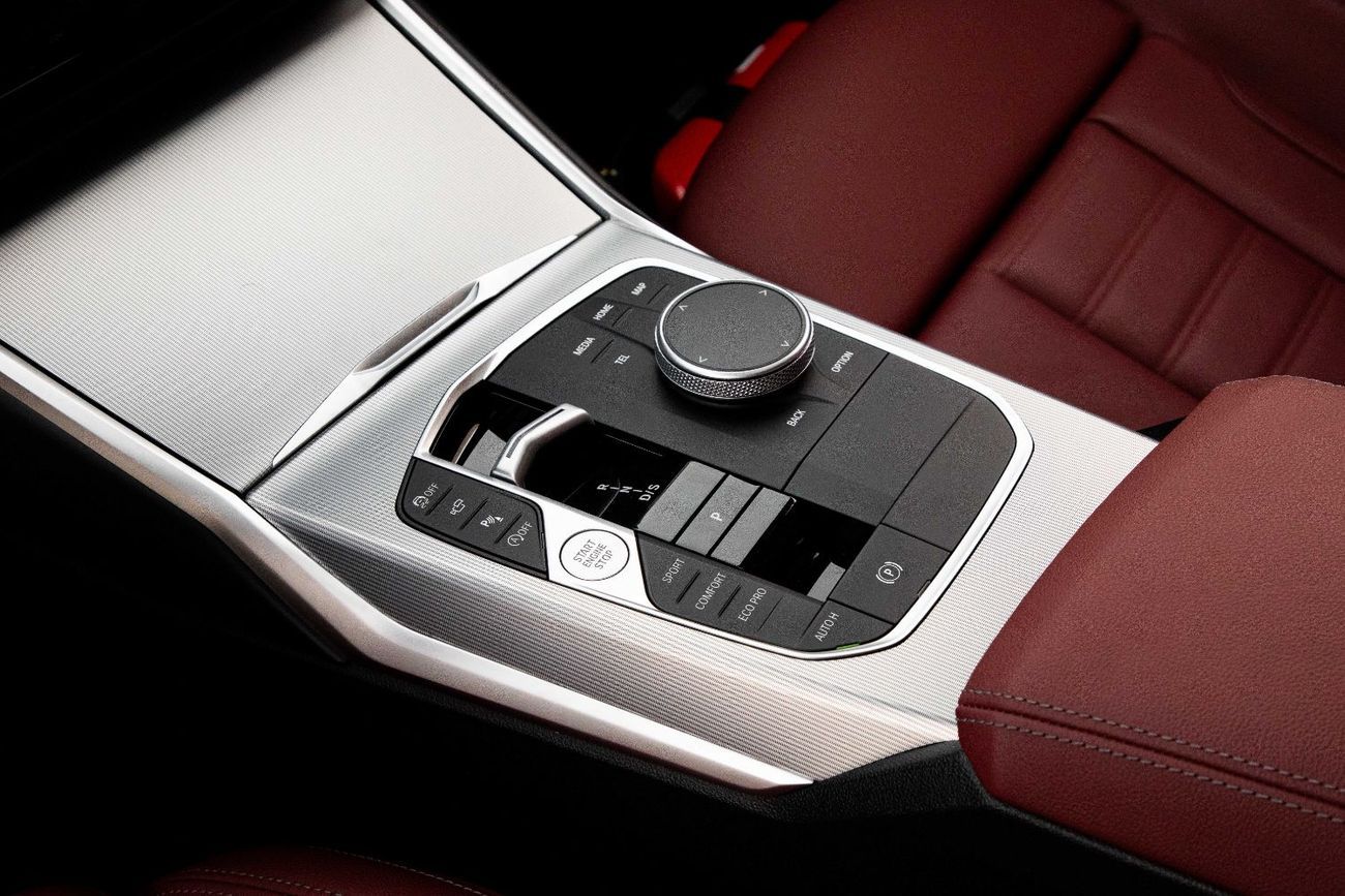 بي أم دبليو 320 320i M-Kit | 3,428  P.M | 0% Downpayment | Fantastic Condition!