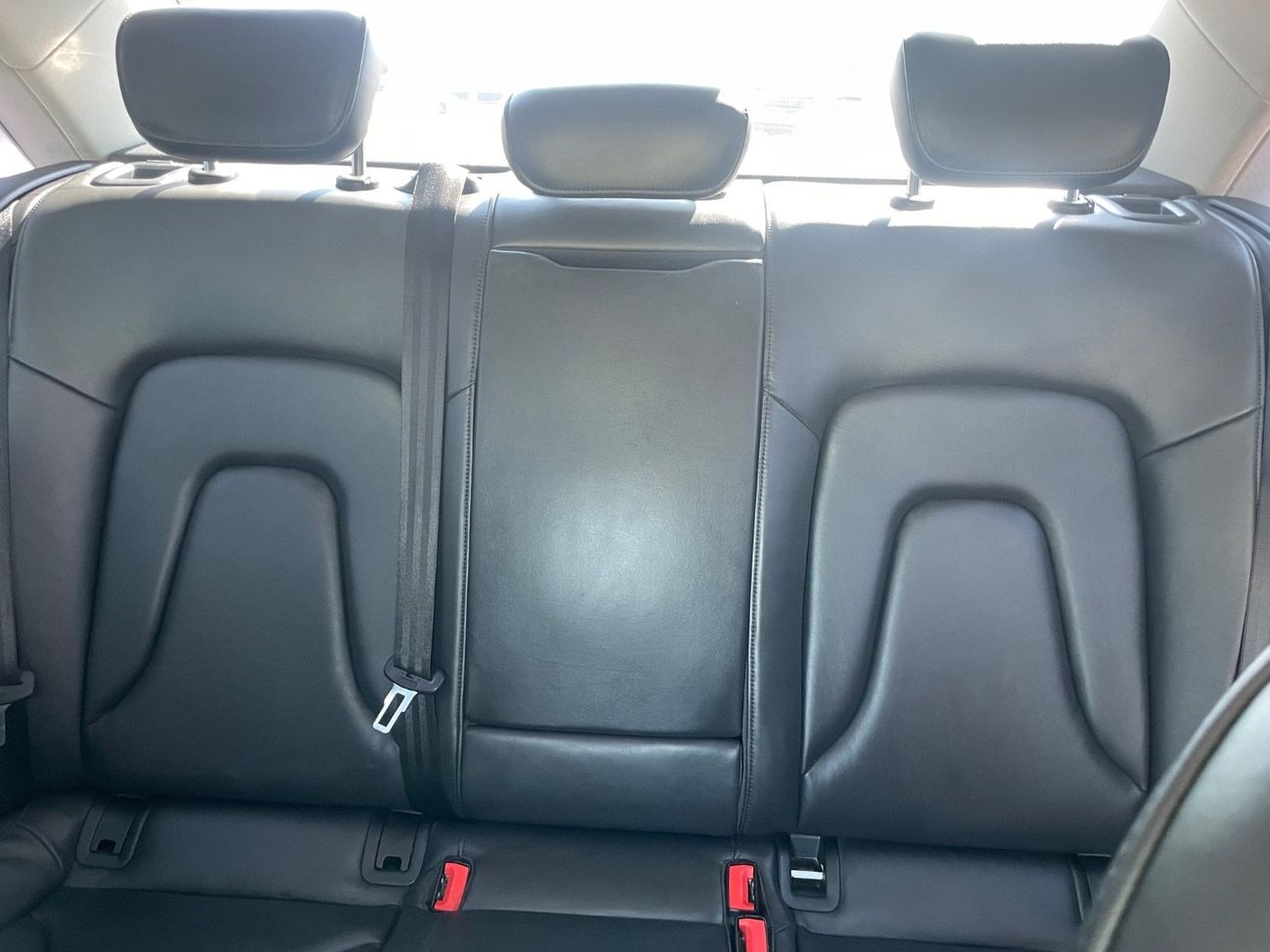 أودي A4 وارد كوريا اوراق جمارك فل اوبشن بدون حوادث