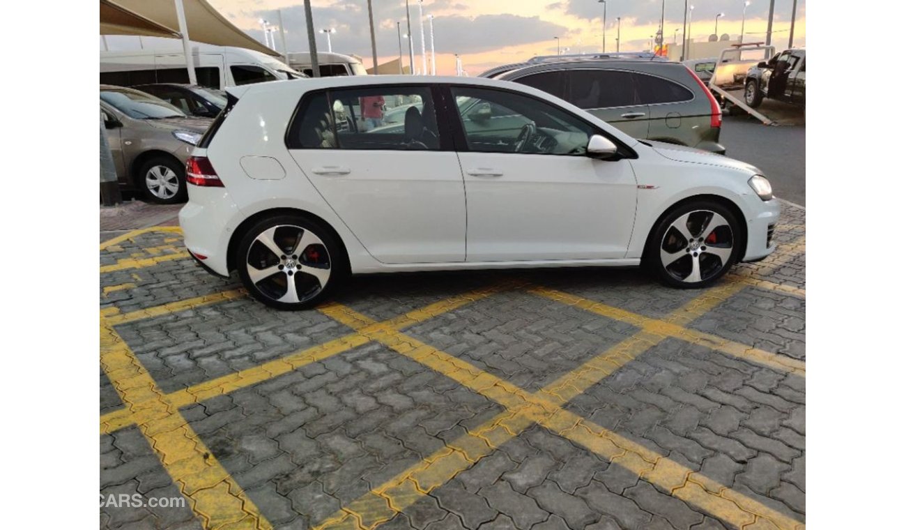 فولكس واجن جولف 2015 model GTi Full service agency clean car