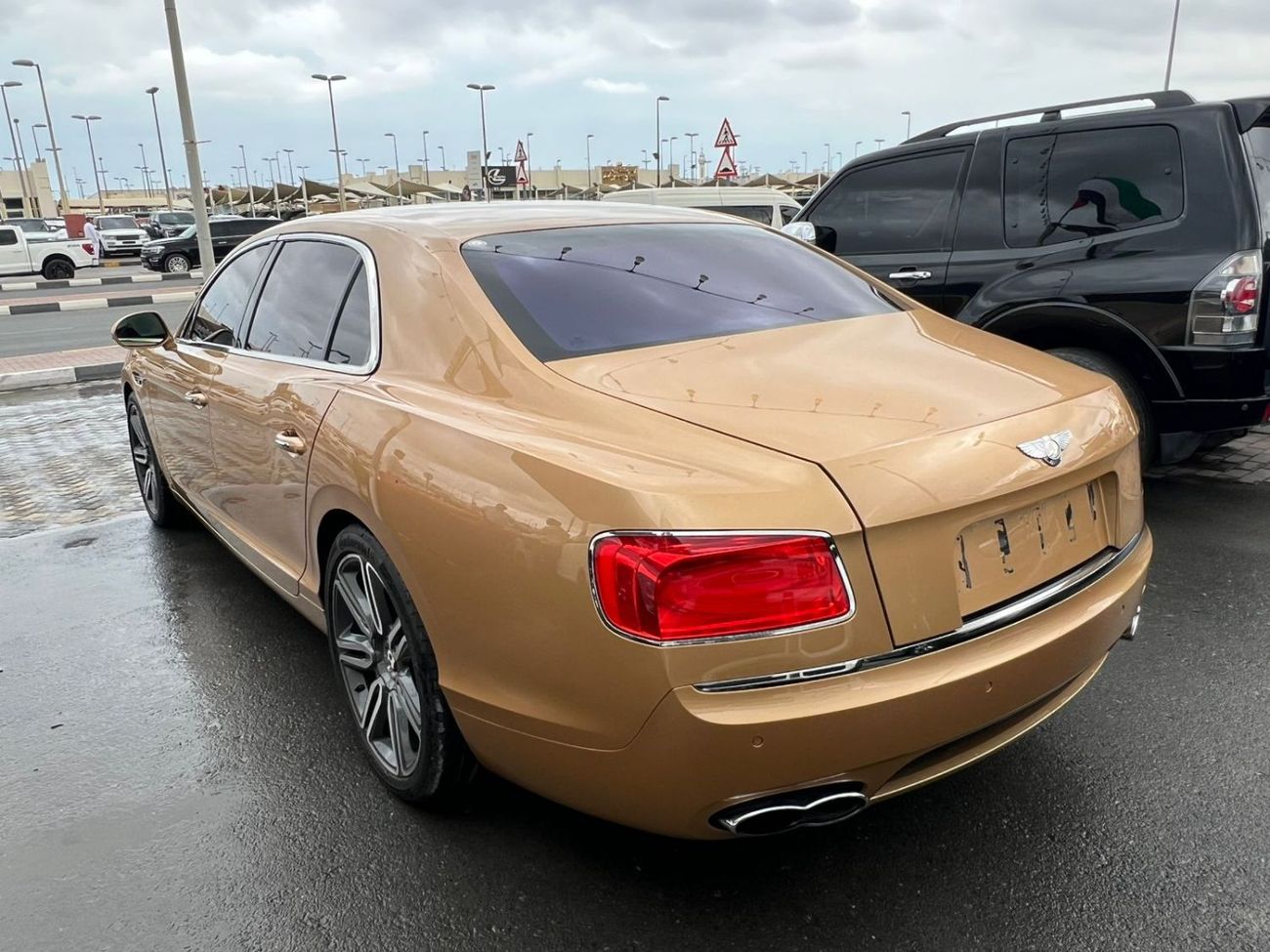 بنتلي فلاينج سبور BENTLEY FLYING SPUR TWINTURBO  2016.4.0L/V8