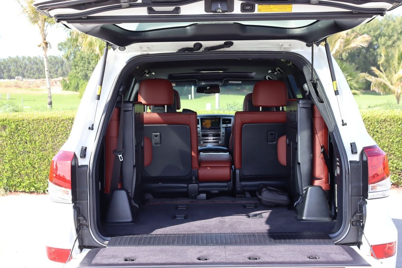 Lexus LX 570 Sport Platinum Lexus LX570s / 2015 / GCC / Only 23,000Km