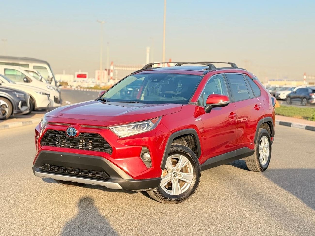 Toyota RAV4 XLE 2.5L hybrid Full option