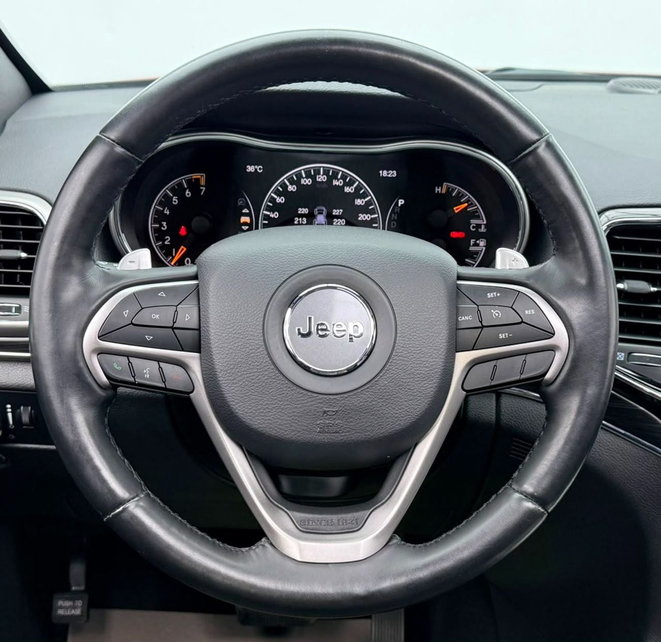 Jeep Grand Cherokee LIMITED 2020 Jeep Grand Cherokee Limited, Auto Guard Warranty, Service History, GCC Specs.