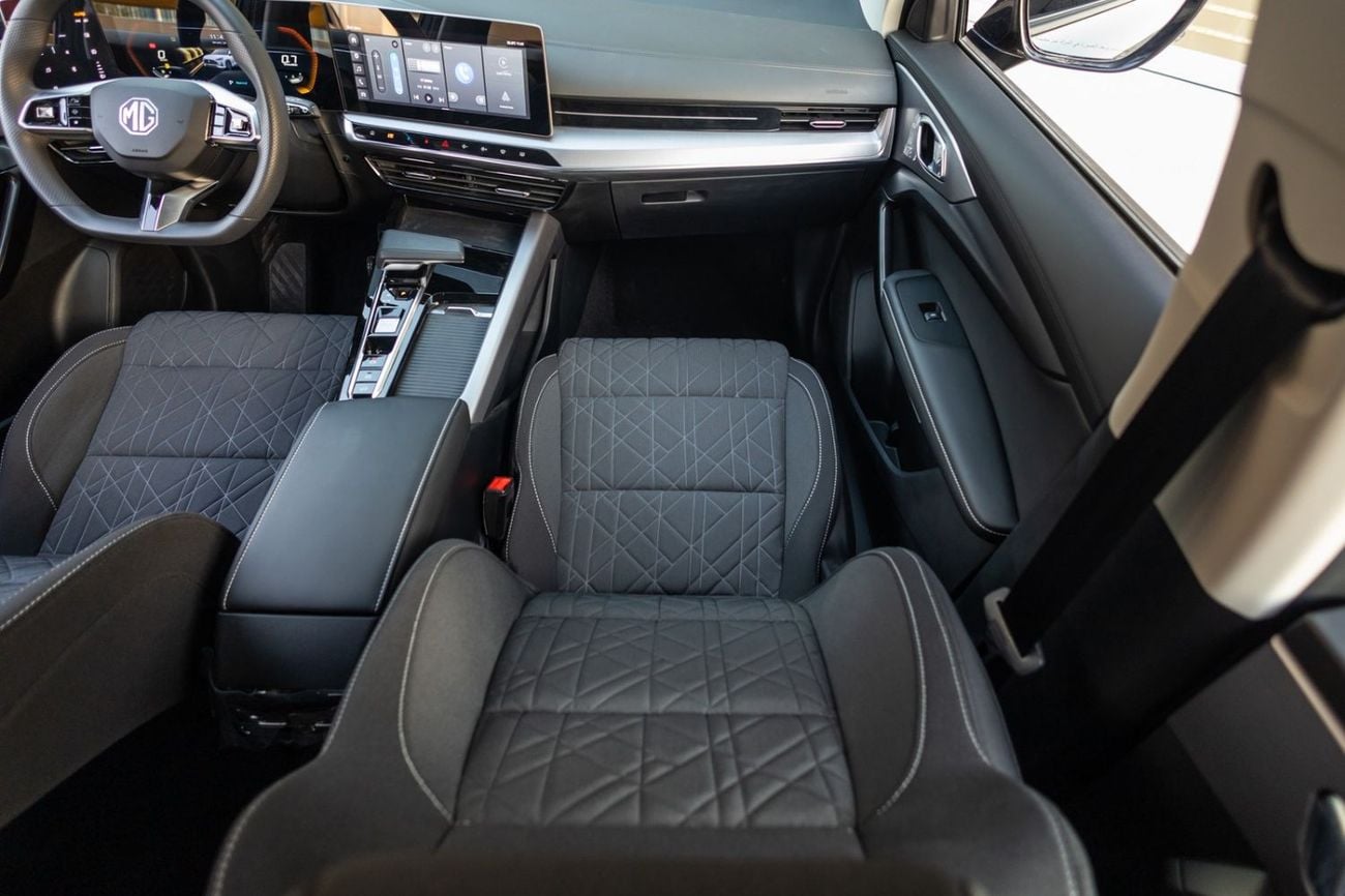 أم جي وان STD (1.5L · 4 Cyl · Automatic · Petrol · SUV/Crossover · Front Wheel Drive · 5 Seats · 5 Door) MG One 2026 مواصفات خليجية مقابل 1,124.00 AED شهريًا