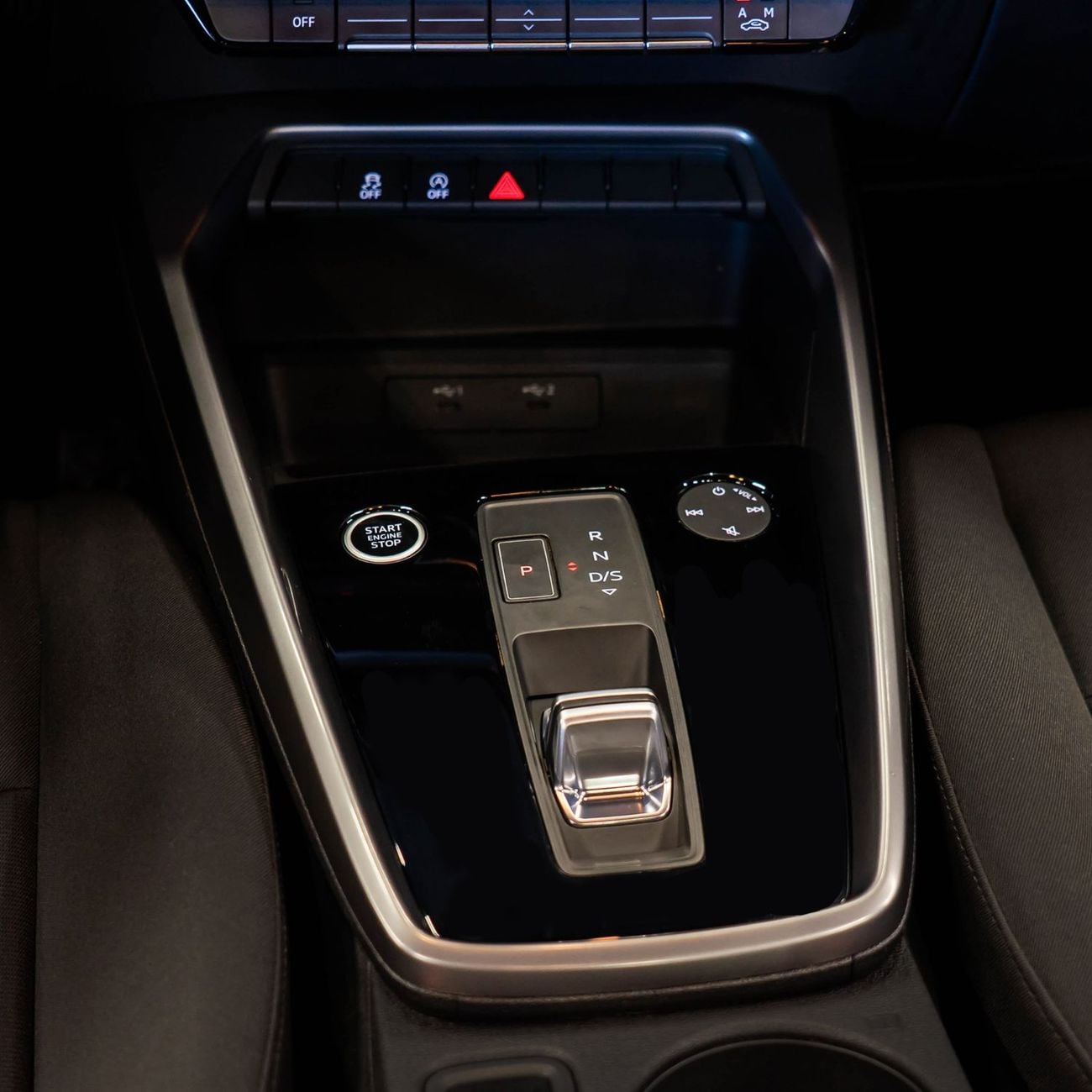 Audi A3 35 TFSI 1.4L AED 1,340 pm • 0% Downpayment • Audi A3 35 TFSI • 1 Year Warranty