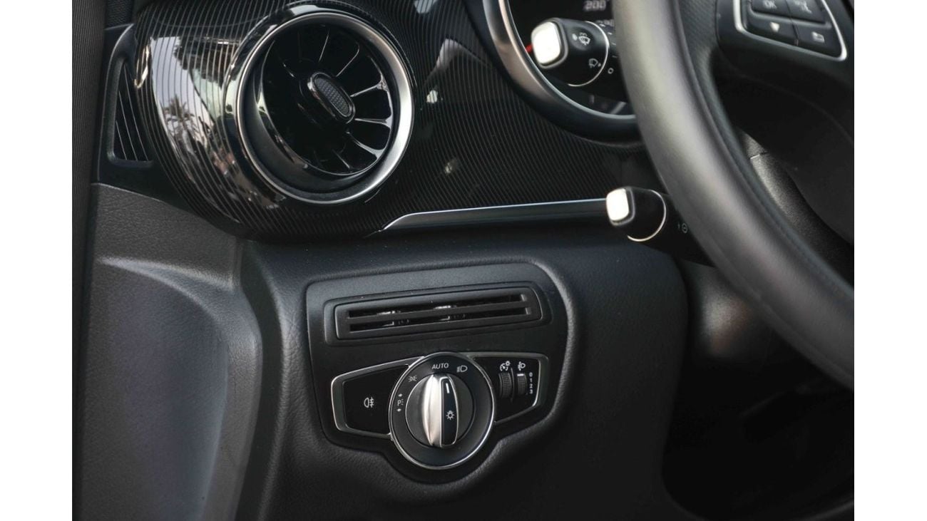 مرسيدس بنز V 250 2024 MBZ V250 2.0 4X2 VCLASS - أسود سبج ME داخل أسود | تصدير فقط