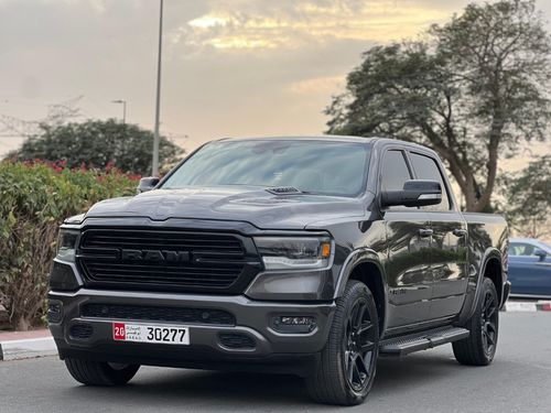 رام 1500 Laramie 5.7L (6 Seater)