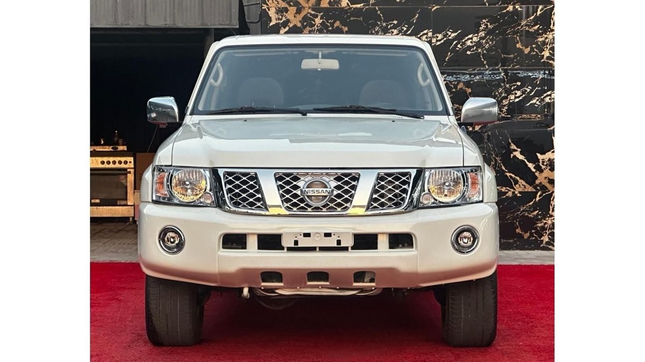 نيسان باترول HT سافاري