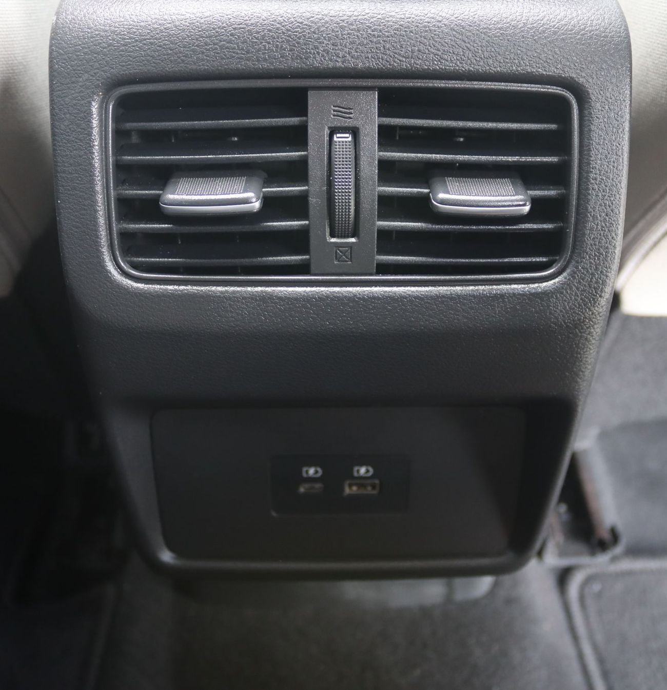 نيسان إكس تريل نيسان إكستريل - 2023 -خليجى - فل أوبشن - 4WD - بدون حوادث -محرك 2.5-عدد7مقاعد - بحاله ممتازه