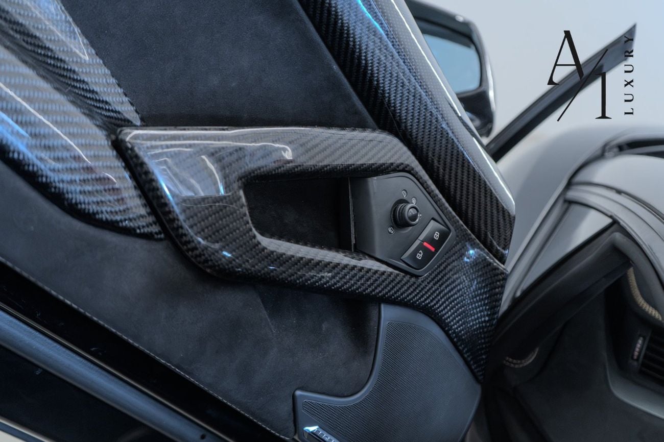 Lamborghini Aventador Roadster 2015, Excellent Condition, Full Carbon Fibre Package, SVJ Kit, European Spec