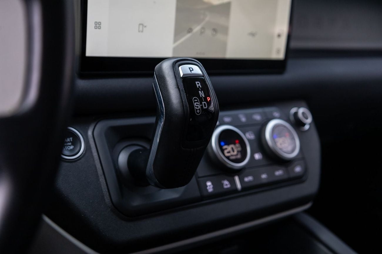 Land Rover Defender P300 110 S 2.0L (5 Seater)