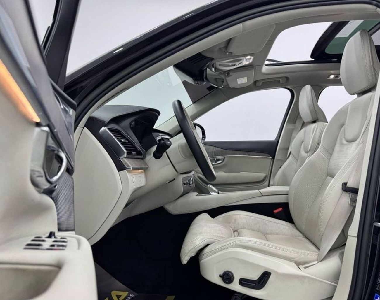 Volvo XC90 B6 2.0T 2022 Volvo XC90 B6, July 2027 Volvo Warranty + Service Pack, Low Kms, 7 Seater, GCC