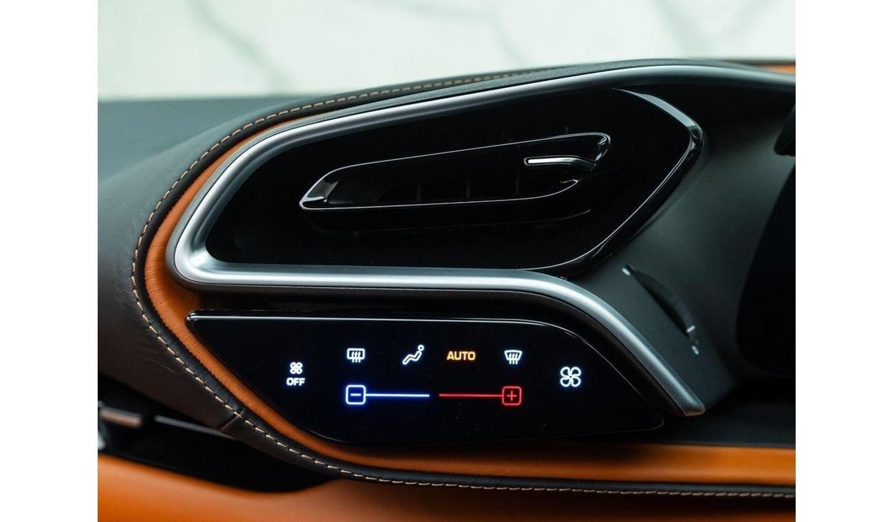 فيراري 296 GTS 3.0T V6 Spider F1 DCT RIGHT HAND DRIVE