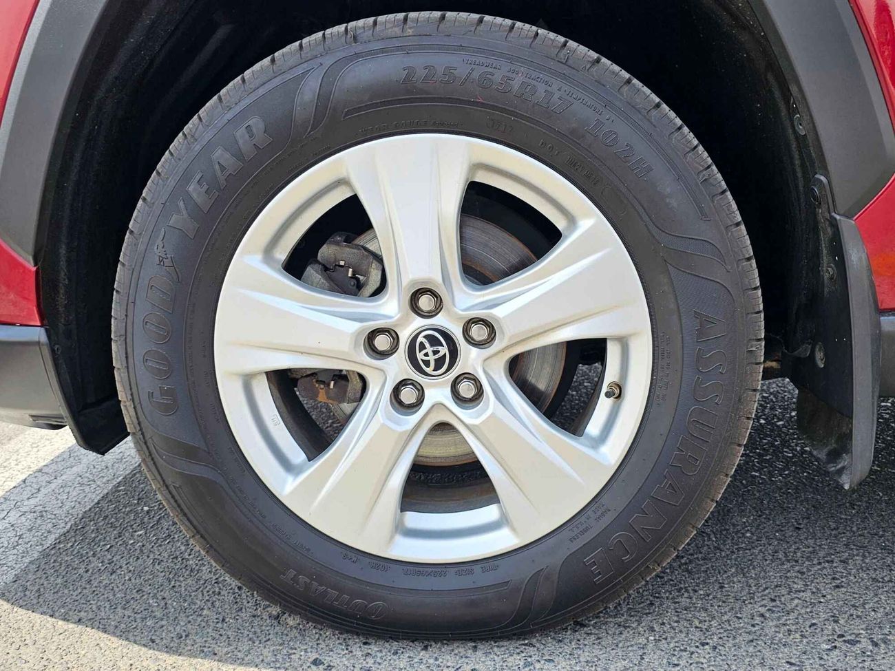 Toyota RAV4 XLE AWD/ SUNROOF/ LEATHER/ DVD CAMERA/ BUTTON START/ AUTO TRUNK/LOT#46812