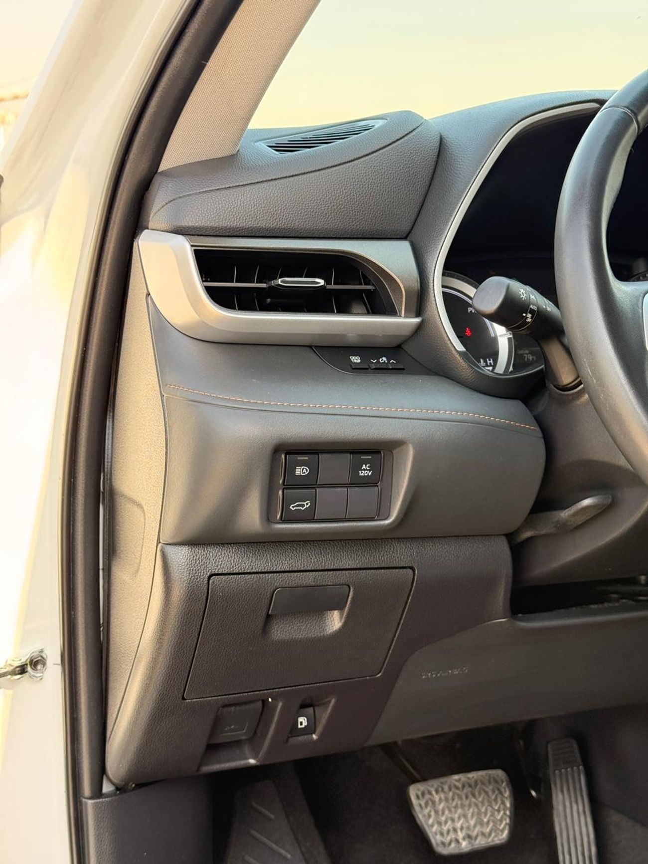 Toyota Highlander Hybrid Bronze Edition Full option 2023