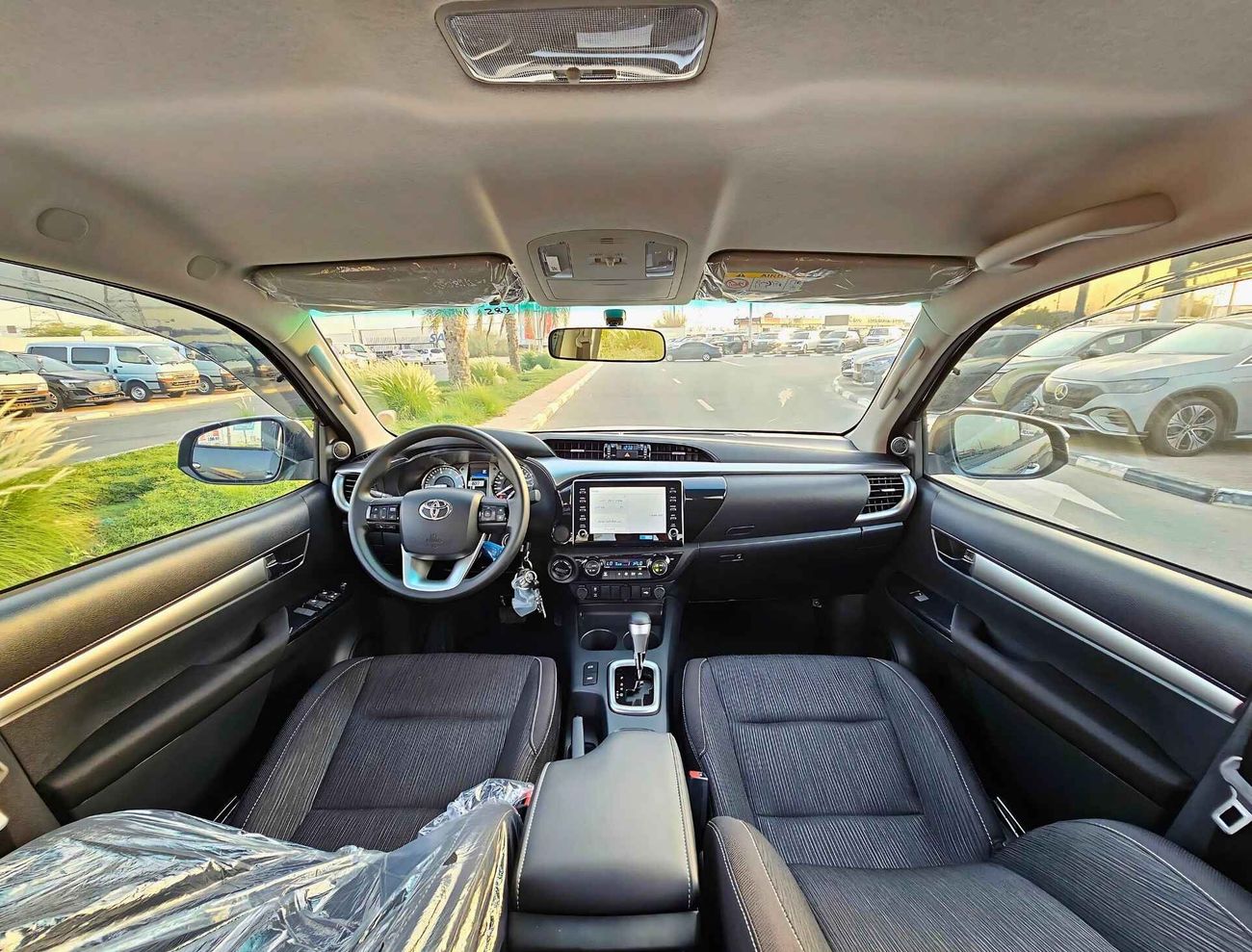 Toyota Hilux 2.4L Diesel / Automatic Gear / FULL OPTION  (CODE # HDDWAF)