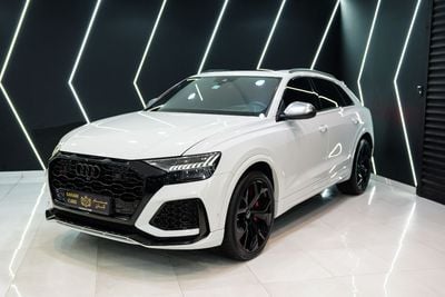 Audi RS Q8 TFSI quattro 4.0L Bang & Olufsen Audio, Carbon Fiber Inetrior, Panoramic Roof, Al Nabooda Service Pa