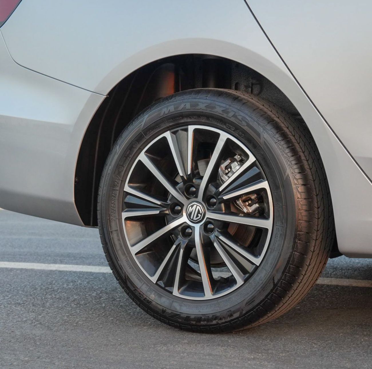 أم جي 5 ST-6 Years / 200,000KM @ Official dealer 0% DP EMI 900