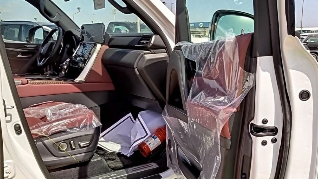 Lexus LX 600 LEXUS LX 600 TURBO SPORTS