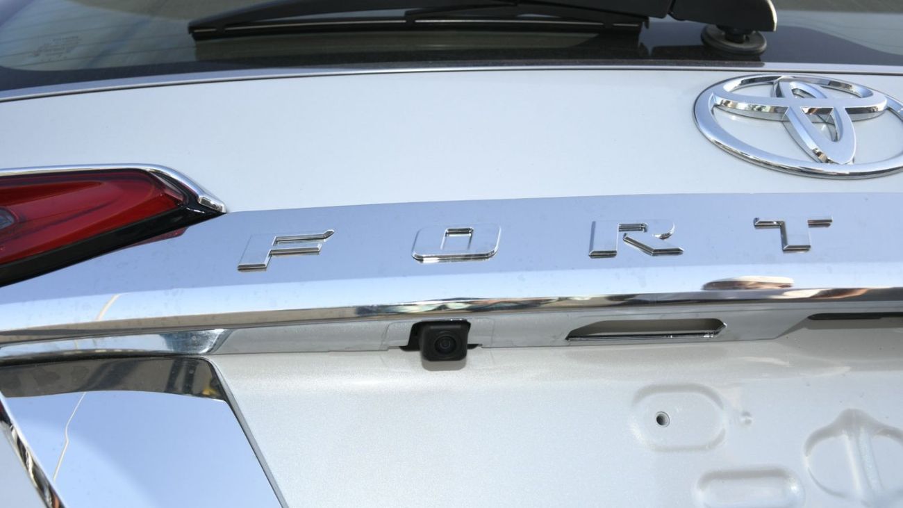 Toyota Fortuner VXR 4.0L (278 HP) SR5 VXR V6 4.0L Petrol 2025YM