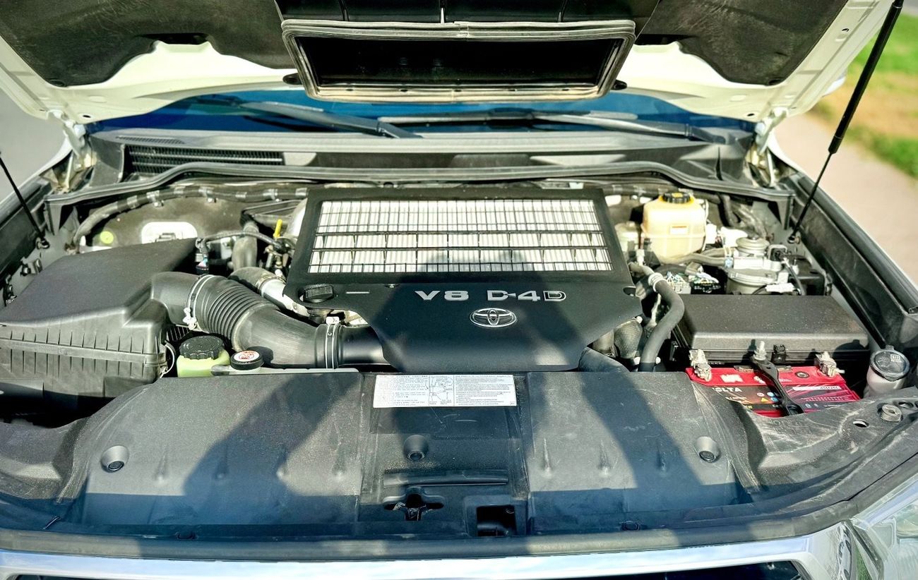 تويوتا لاند كروزر 2019 GXR V8 Diesel Engine Very Clean And Perfect Condition